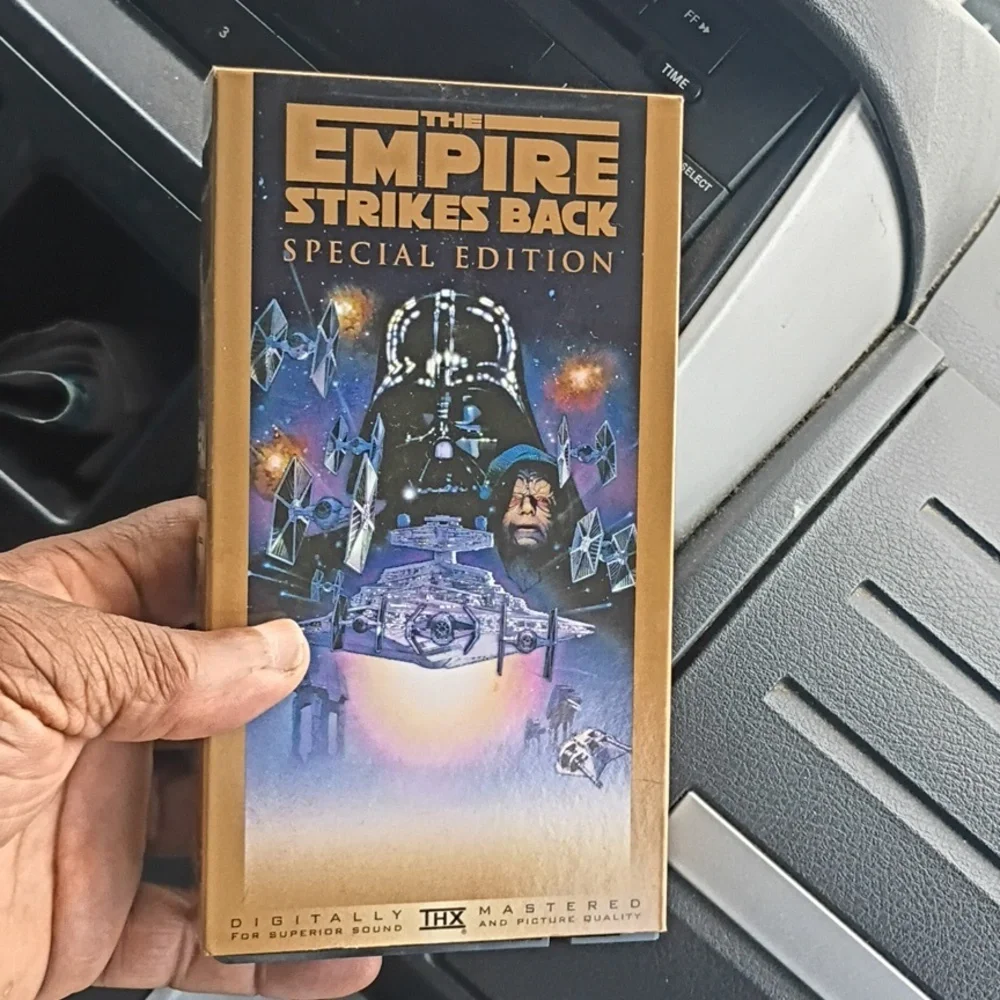 The Empire Strikes Back Special Edition VHS
